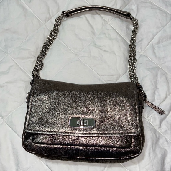 RARE EUC  Coach Metallic Chelsea Flap Crossbody 17808 bag - Picture 1 of 14